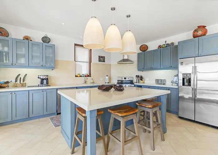 Casa Olas - Oceanview, Club Included, Plunge Pool, Steps To Holiday home *